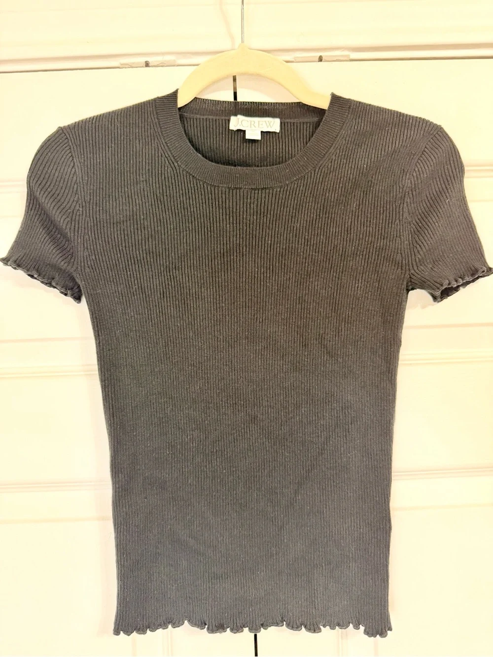 J.Crew Ruffle-trim T-shirt in TENCEL™ lyocell blend Sz XS